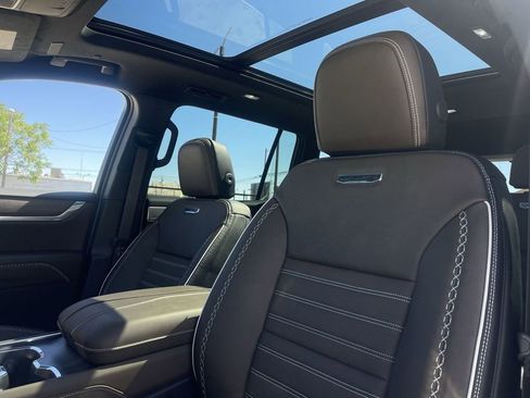 New 2026 GMC Acadia Denali Ultimate AWD/4WD image 19