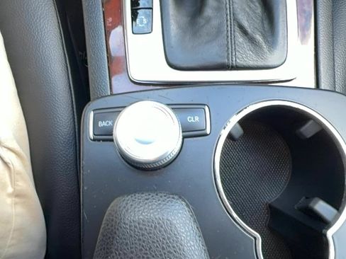 Used 2011 Mercedes-Benz C 300 4MATIC Sedan image 11