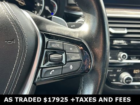 Used 2019 BMW 530i w/ Premium Package image 22