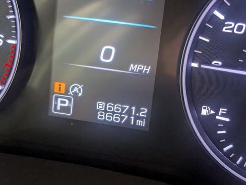 Used 2020 Subaru Outback Premium AWD/4WD image 17