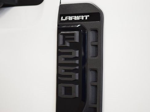 Used 2023 Ford F250 Lariat w/ Sport Appearance Package image 13