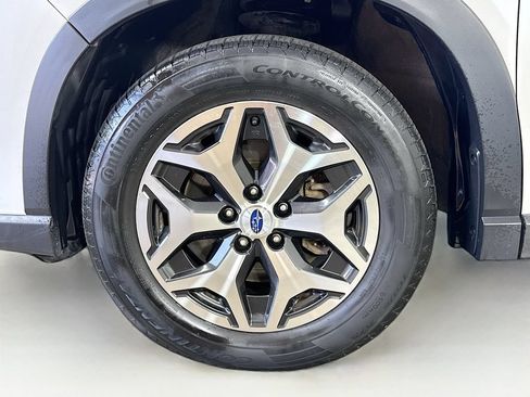 Used 2022 Subaru Forester Premium AWD/4WD image 41