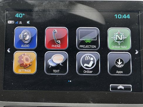 Used 2018 Chevrolet Malibu LT image 3