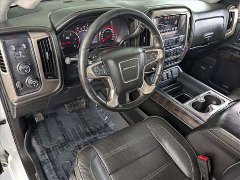 Used 2016 GMC Sierra 2500 Denali w/ Duramax Plus Package image 10