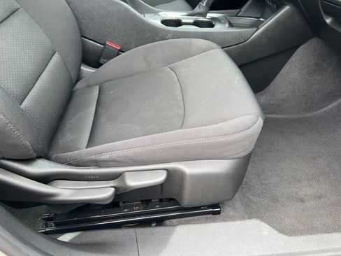 Used 2024 Chevrolet Malibu LT FWD image 16