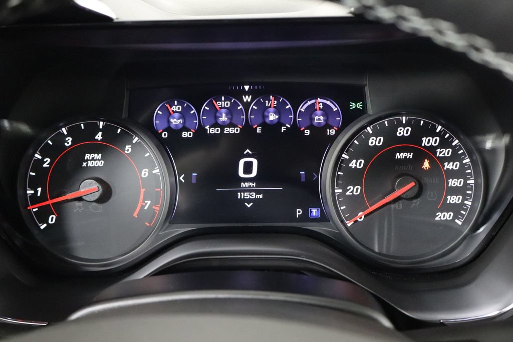 Used 2020 Chevrolet Camaro SS RWD image 11