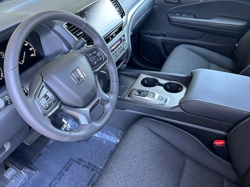 New 2025 Honda Ridgeline Sport image 7