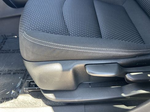 Certified 2024 GMC Terrain SLE FWD image 29