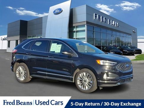 Certified 2022 Ford Edge Titanium w/ Equipment Group 301A image 1