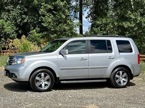 Used 2012 Honda Pilot Touring image 5