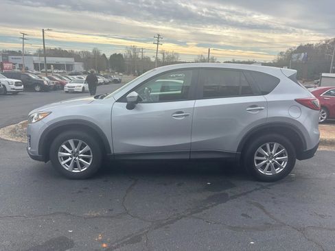 Used 2016 MAZDA CX-5 Touring image 4