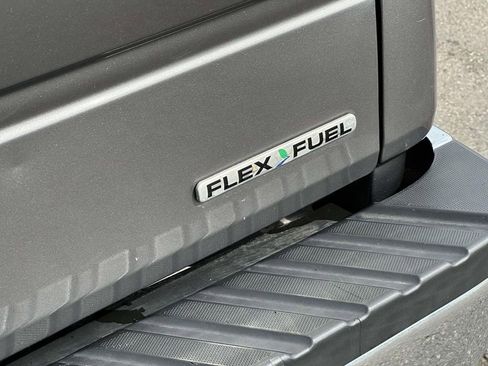 Used 2012 Ford F150 XLT w/ XLT Chrome Pkg image 11