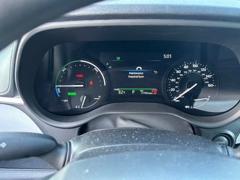 Used 2025 Toyota Sienna LE FWD image 8