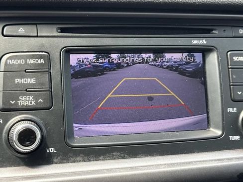 Used 2016 Kia Optima LX FWD image 19