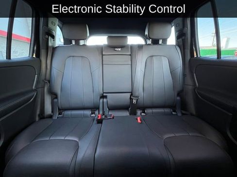 Used 2023 Mercedes-Benz EQB 300 4MATIC w/ Exclusive Package image 5