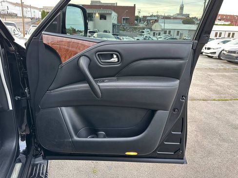 Used 2018 INFINITI QX80 2WD w/ Driver Assistance Package image 32