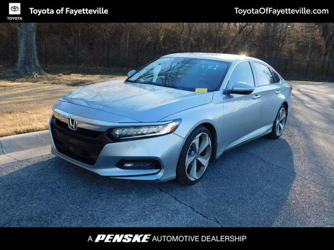Used 2018 Honda Accord Touring image 1