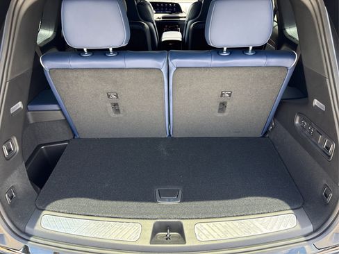 New 2026 Cadillac Vistiq Premium Luxury image 11