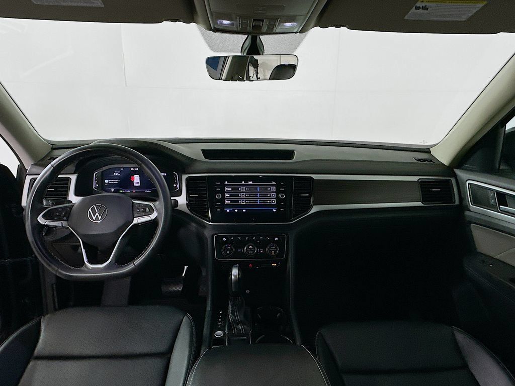 Used 2023 Volkswagen Atlas SE w/ Panoramic Sunroof Package FWD image 4