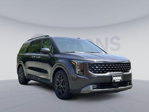 New 2026 Kia Carnival SX w/ SX Dark Edition Package FWD image 10