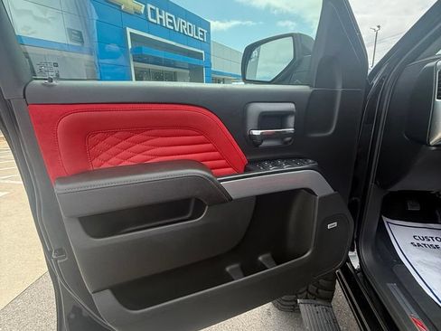 Used 2018 Chevrolet Silverado 1500 LT w/ All Star Edition AWD/4WD image 16