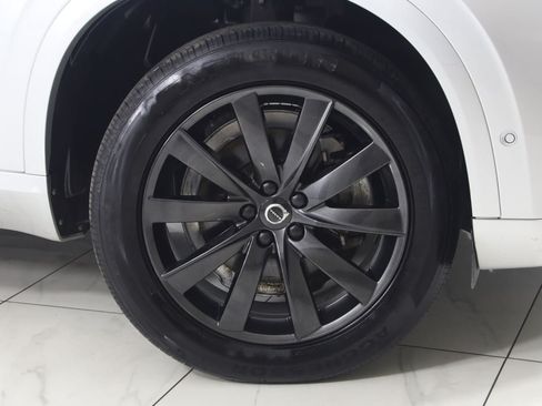 Used 2018 Volvo XC90 T6 Momentum w/ Convenience Package AWD/4WD image 17