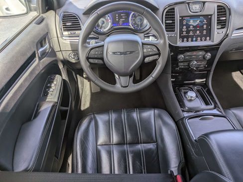 Used 2023 Chrysler 300 S RWD image 4