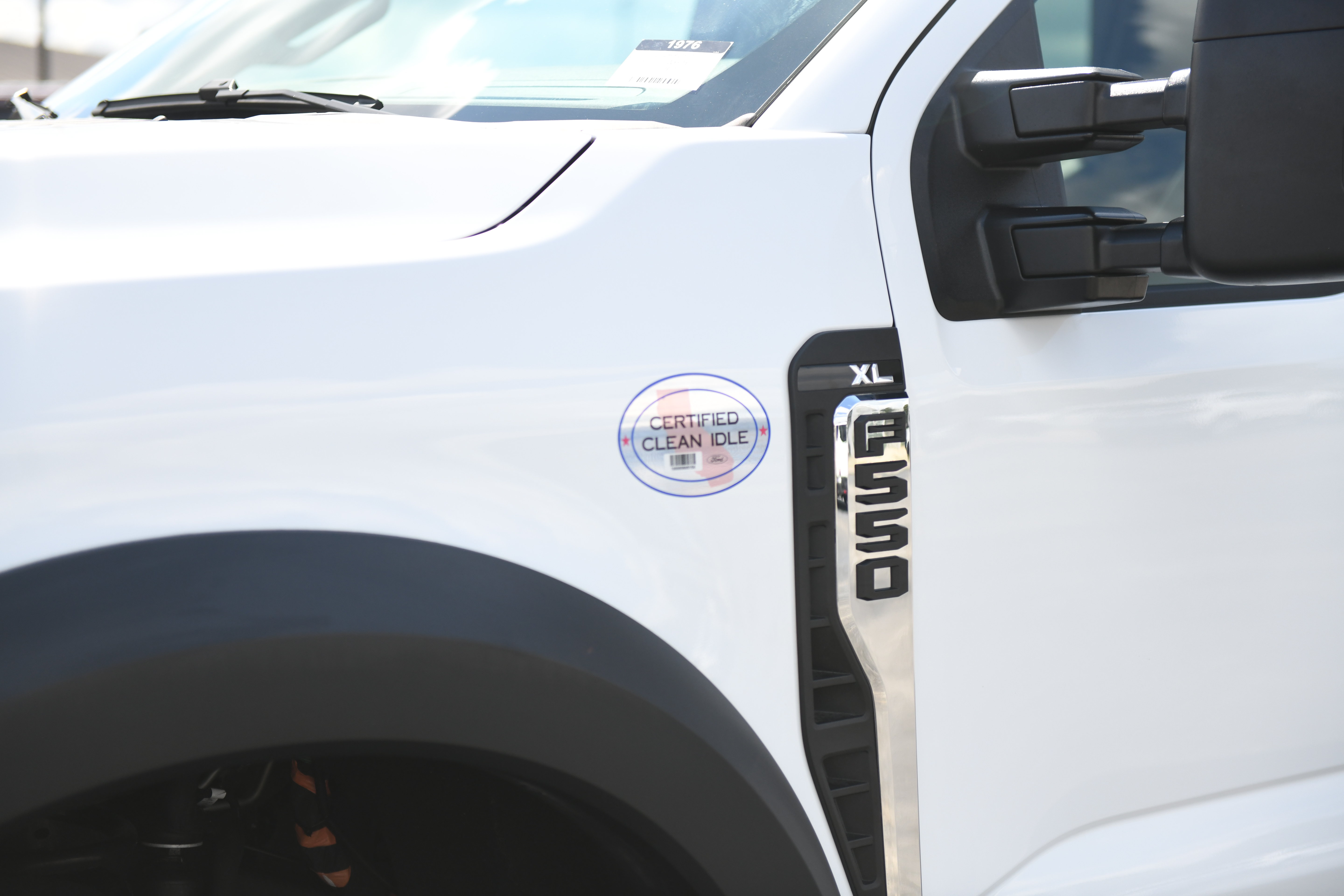 Used 2026 Ford F550 4x4 Crew Cab image 8