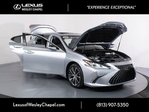 Used 2023 Lexus ES 300h w/ Premium Package FWD image 12