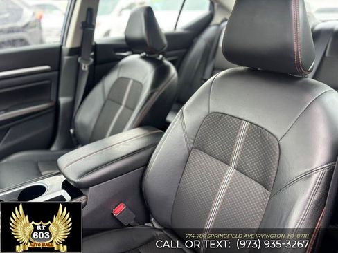 Used 2024 Nissan Sentra SV FWD image 22