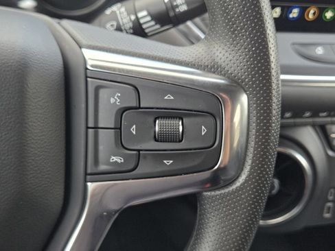 Used 2025 Chevrolet Blazer LT image 31