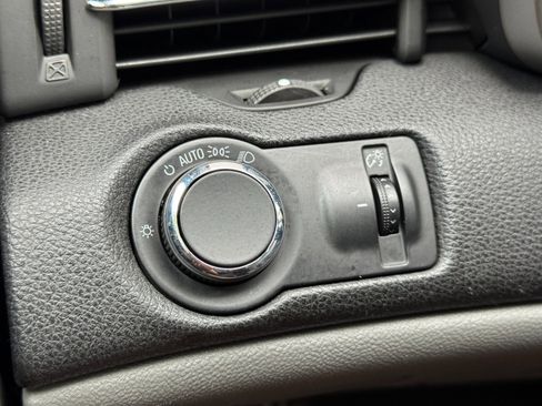 Used 2015 Chevrolet Malibu LS FWD image 16