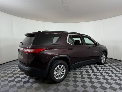 Used 2020 Chevrolet Traverse LT FWD image 4