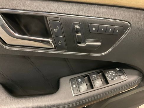 Used 2011 Mercedes-Benz E 350 4MATIC Sedan image 16