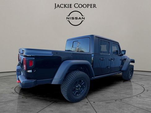 Used 2023 Jeep Gladiator Mojave w/ Cold Weather Group image 9