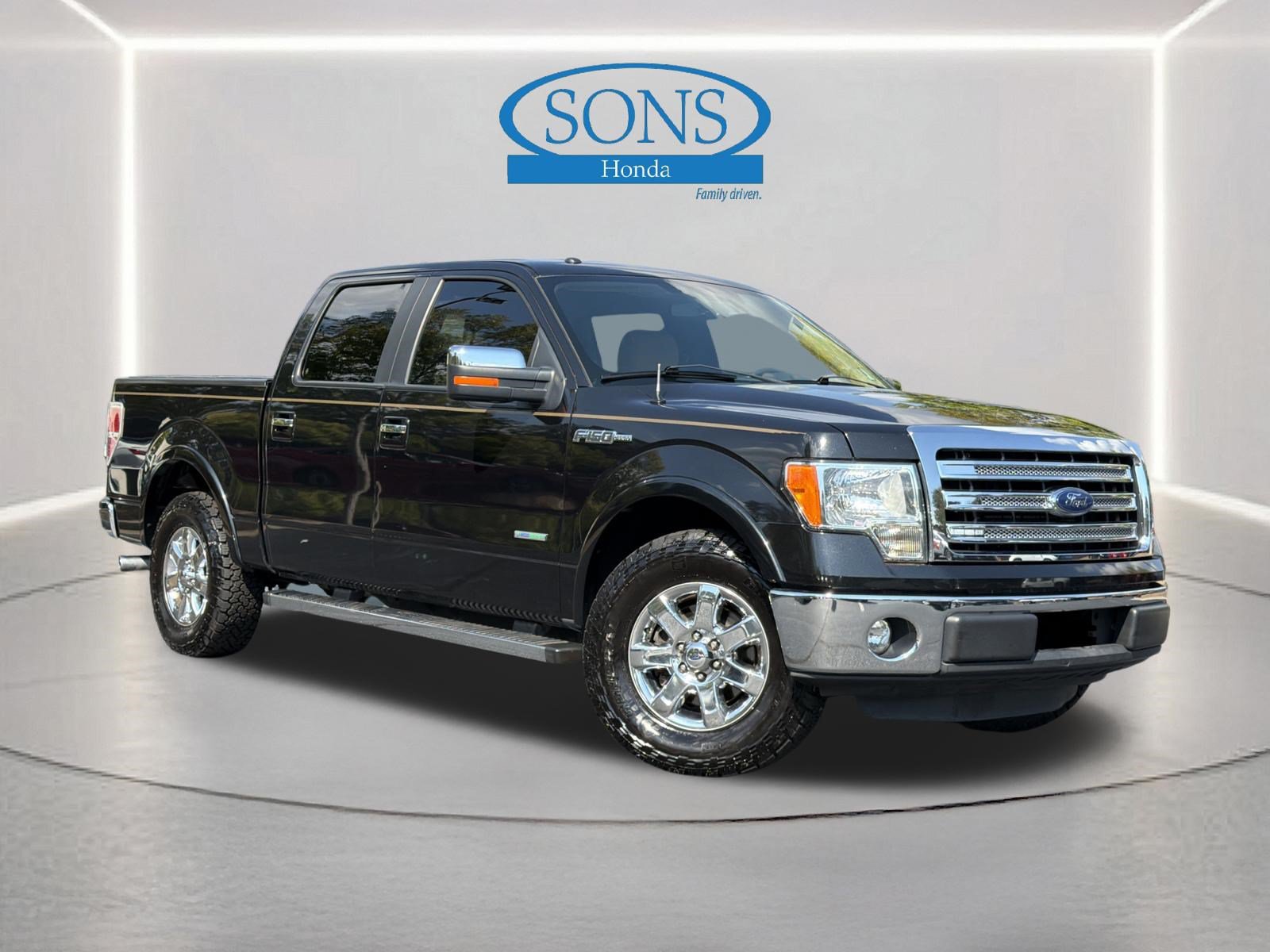 Used 2013 Ford F150 Lariat w/ Lariat Chrome Pkg RWD image 2