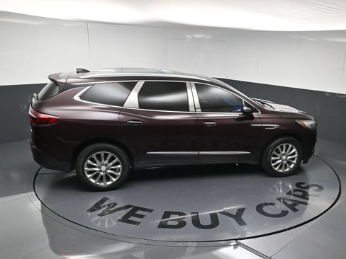 Used 2018 Buick Enclave Premium w/ Experience Buick Package FWD image 32