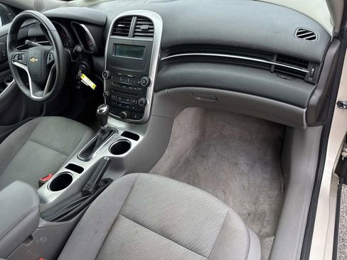 Used 2015 Chevrolet Malibu LS image 16