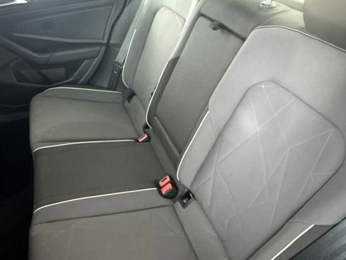 Used 2025 Volkswagen Jetta Sport FWD image 29