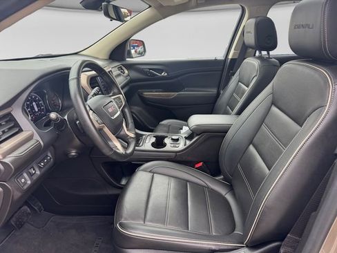 Used 2023 GMC Acadia Denali w/ Denali Ultimate Package image 11