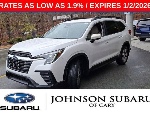 Certified 2025 Subaru Ascent Premium w/ Premium Package image 4