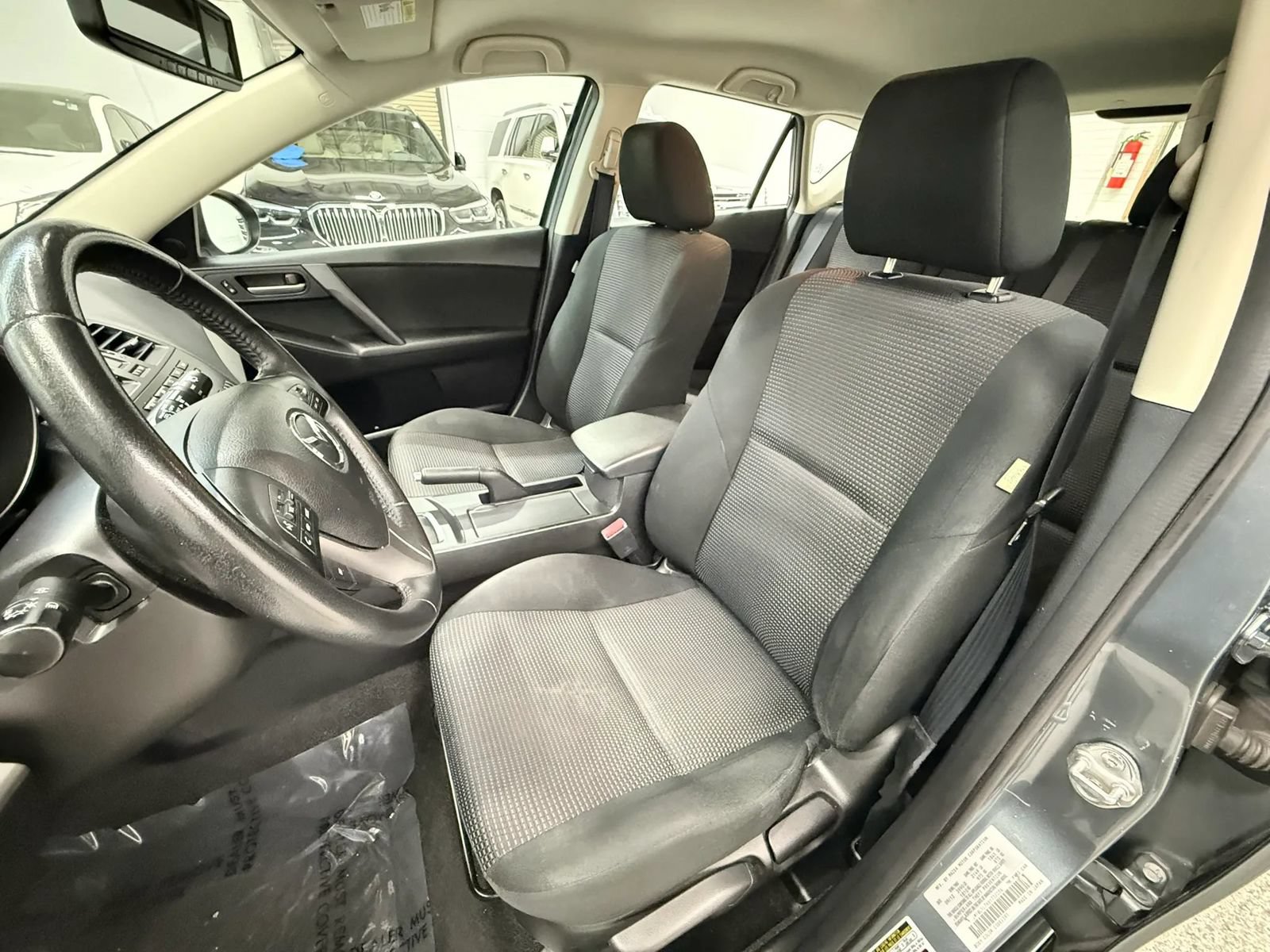 Used 2013 MAZDA MAZDA3 i Touring FWD image 21