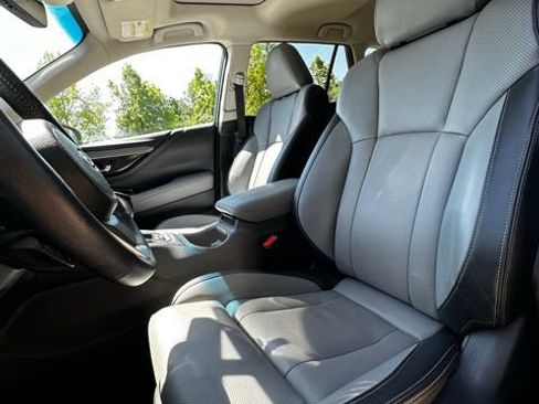 Used 2020 Subaru Outback Limited AWD/4WD image 11
