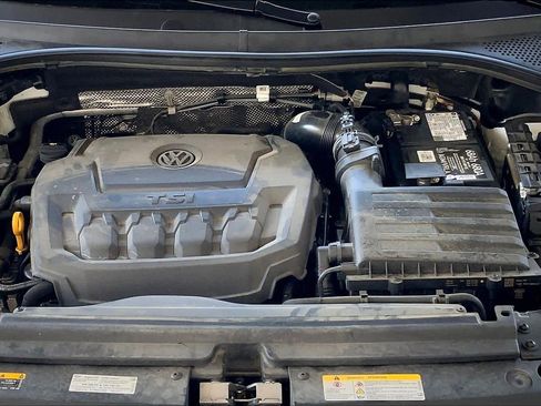 Used 2022 Volkswagen Tiguan SE w/ Panoramic Sunroof Package image 32