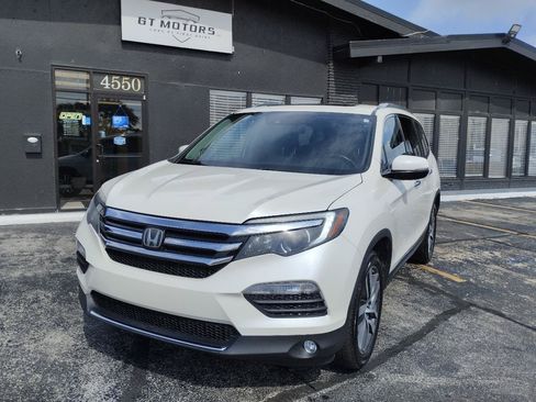 Used 2017 Honda Pilot Touring image 5