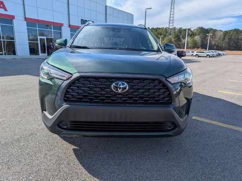 Used 2022 Toyota Corolla Cross LE image 9
