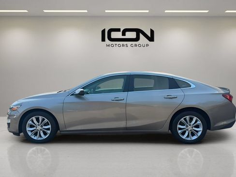 Used 2022 Chevrolet Malibu LT FWD image 2
