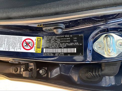 Used 2015 Toyota Highlander Plus AWD/4WD image 30