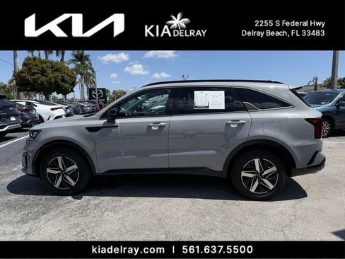 Used 2022 Kia Sorento EX FWD image 5