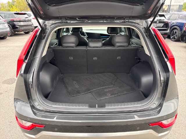 Used 2024 Kia Niro EX Touring FWD image 9